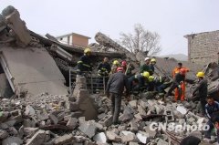青海玉树地震已造成760人死亡 余震近900次(图)